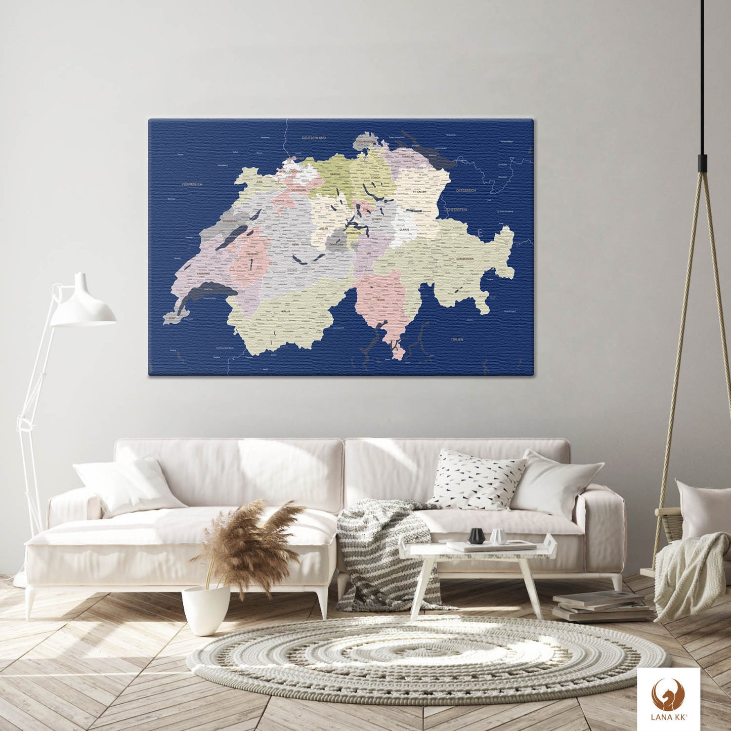 Die Welt als Zentrum Deiner Wohnung. Deine Schweizkarte Blau für sich mit ihren ausgewogenen Farben ideal in Dein Wohnkonzept ein.