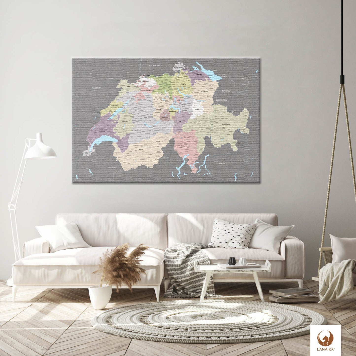 Die Welt als Zentrum Deiner Wohnung. Deine Schweizkarte Graphit Grau für sich mit ihren ausgewogenen Farben ideal in Dein Wohnkonzept ein.